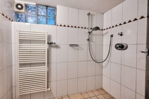 Dusche im Kellergeschoss