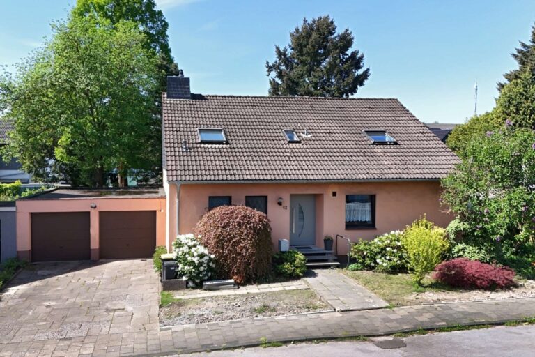 Straßenansicht