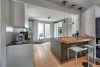 Modernisiert & freistehend: Familienfreundliches Einfamilienhaus in Essen Huttrop - Blick in die offene Küche