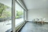 Neuwertig: Barrierefreies Wohnen im Erdgeschoss mit über 60 m² Sonnenterrasse - Terrassenzugang
